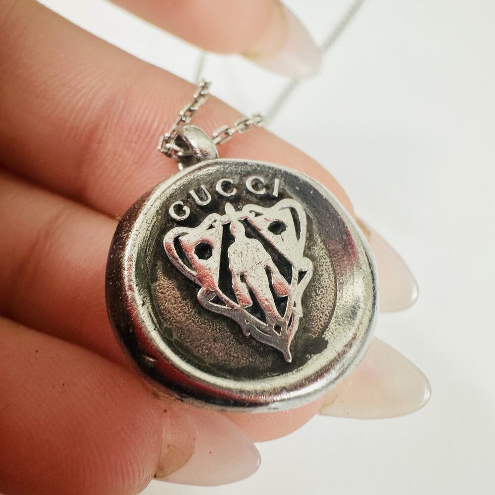 Gucci 925 Sterling Silver Logo Round Pendant Chain Necklace 20in Made In Italy